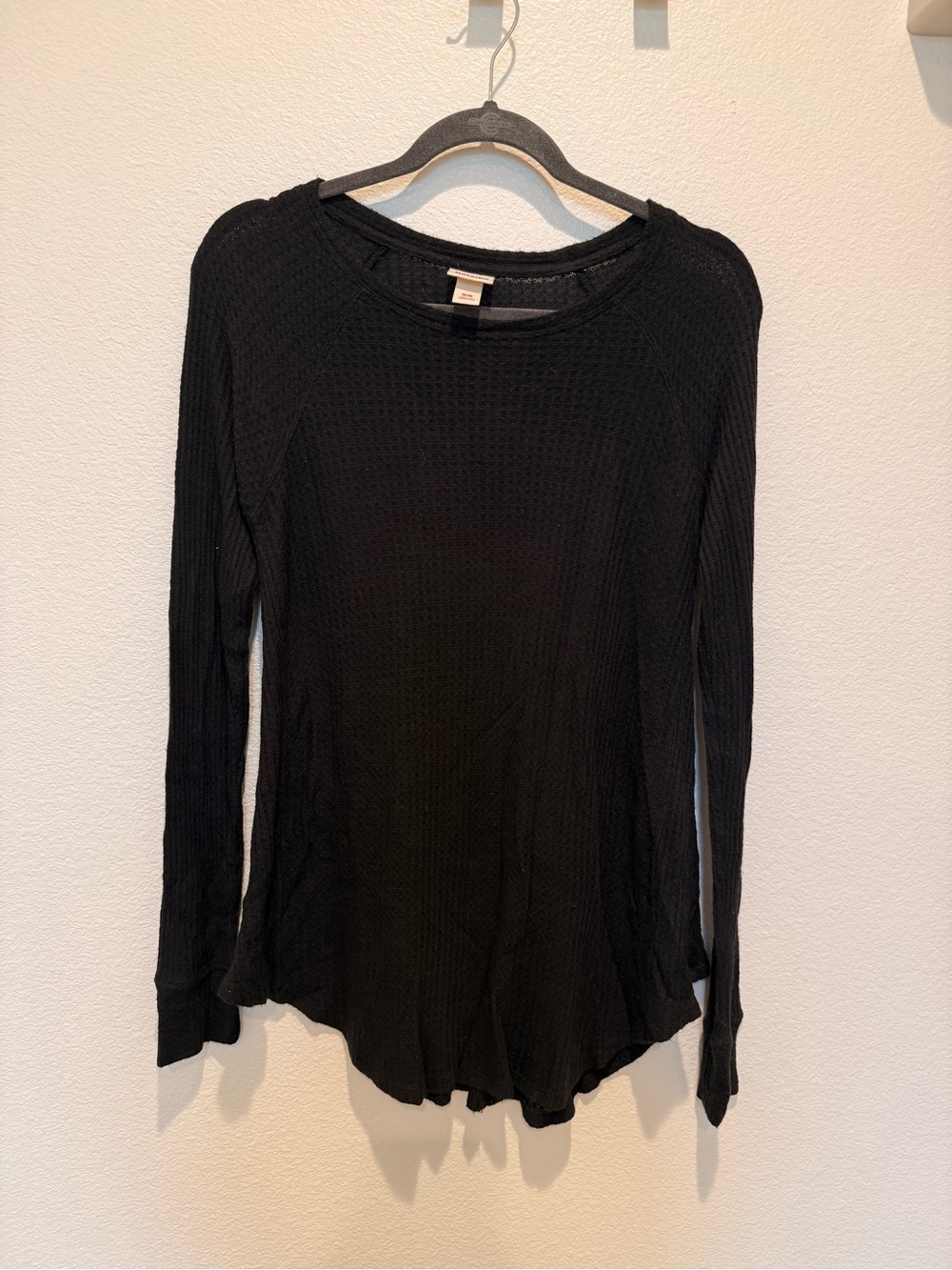 Black Long-Sleeve Top - Women